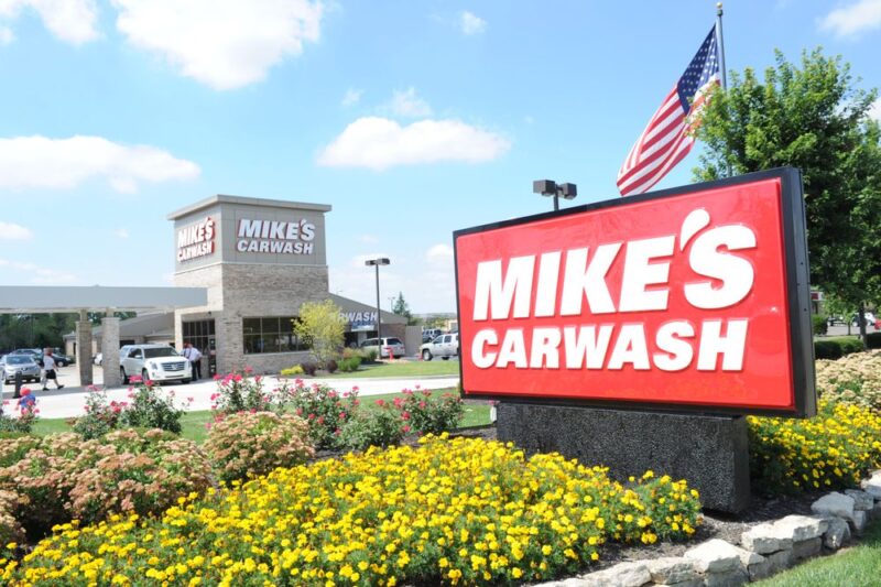 Mike's Carwash - Jefferson Blvd
