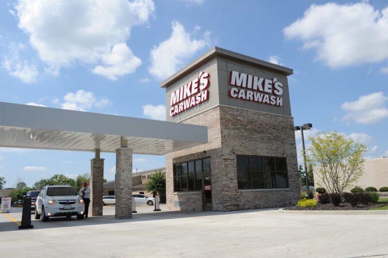 Mike's Carwash - Jefferson Blvd